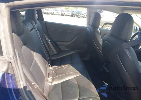 2018 Tesla Model 3 Long Range/Performance из США, поврежденный, VIN 5YJ3E1EB7JF117561